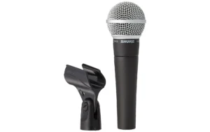 Microphone vocal của hãng Shure 