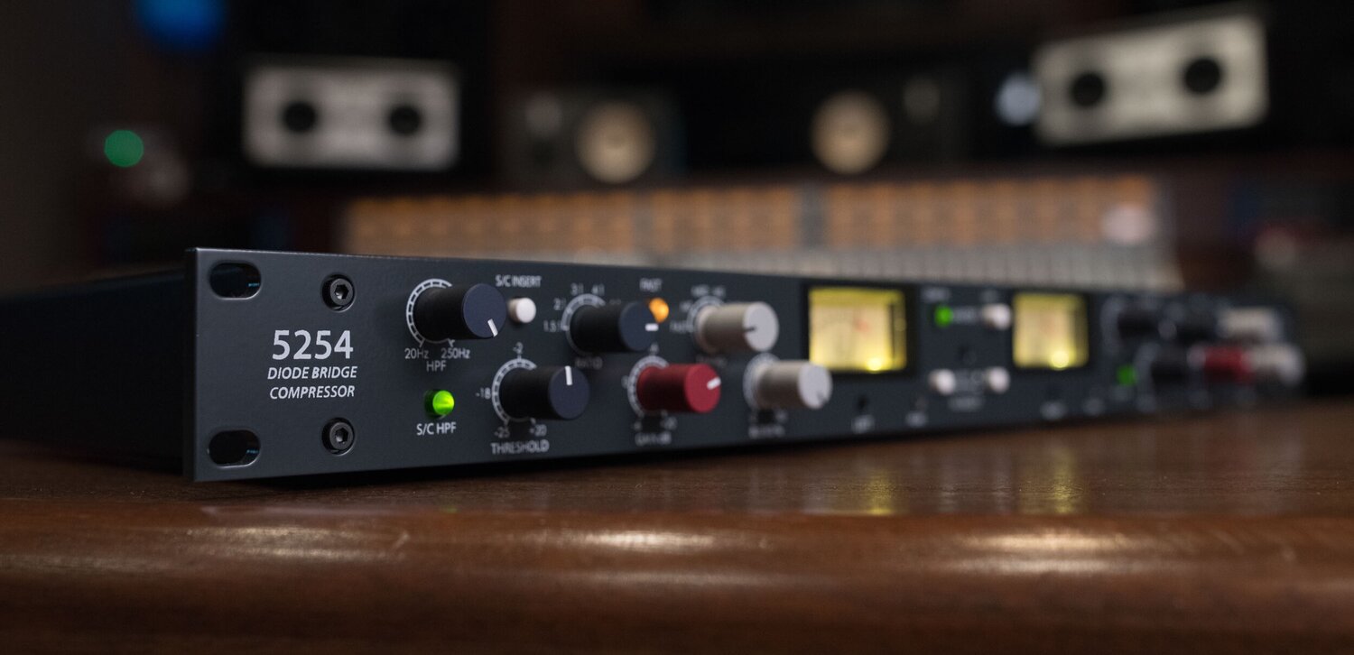 Thiết kế Rupert Neve Designs 5254