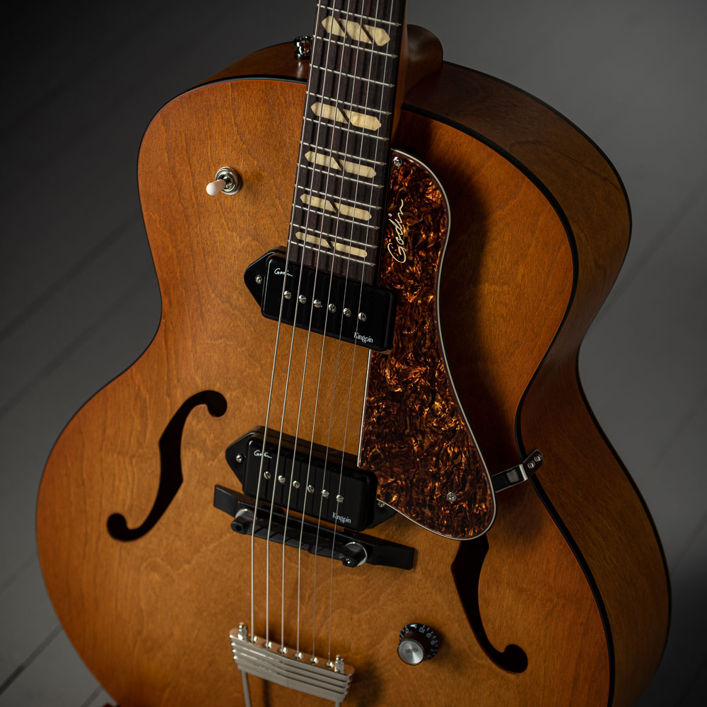 Godin 5th Avenue Jumbo P90