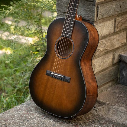 Godin Mahogany Parlor với thiết kế đẹp mắt