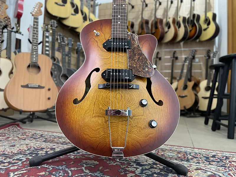 Godin 5th Avenue CW Kingpin II - Trải Nghiệm Archtop Đẳng Cấp