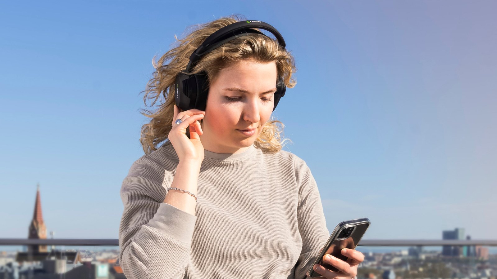 Chuyển sang Bluetooth để dùng ngoài phòng thu
